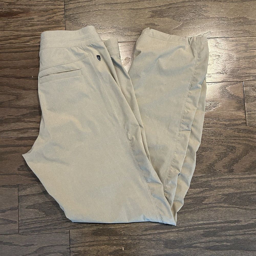 Kuhl Pants Womens Medium Tan Free Flex Move Pull On Relaxed Leg Sz M